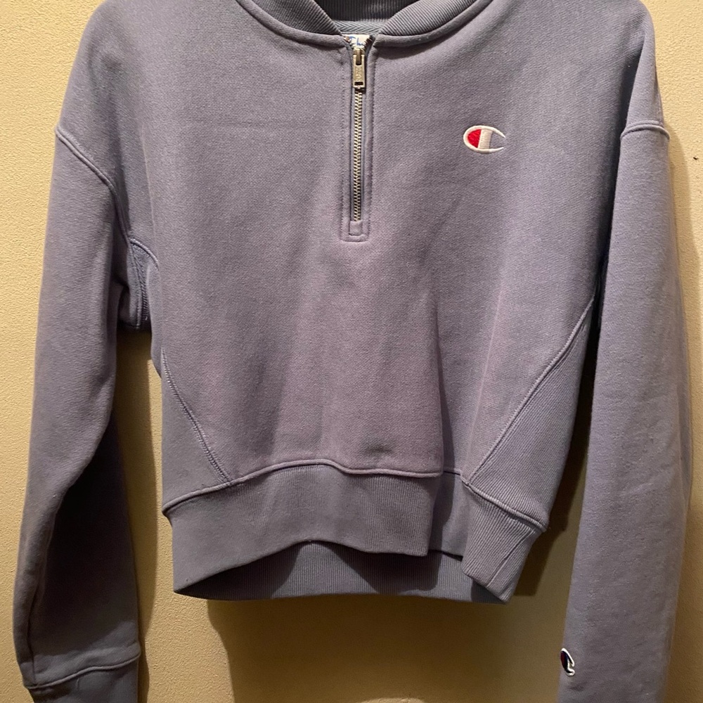 Champion Women's Blue Cropped Quarter Zip Sweatshirt